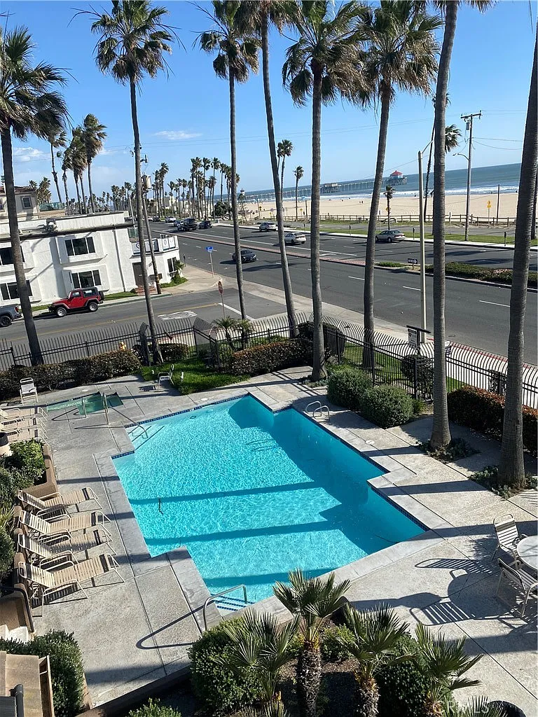 1 bed, 781 sqft, $5,495 — Photo 4