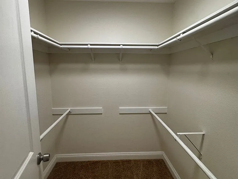 1580 Valecroft Ave — Photo 33
