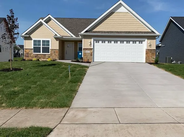 6223 Deere Creek Ln, Davenport, IA 52807