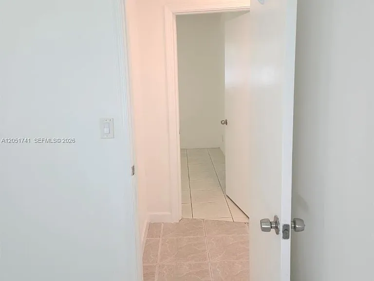 2710 NW 52nd Pl — Photo 6