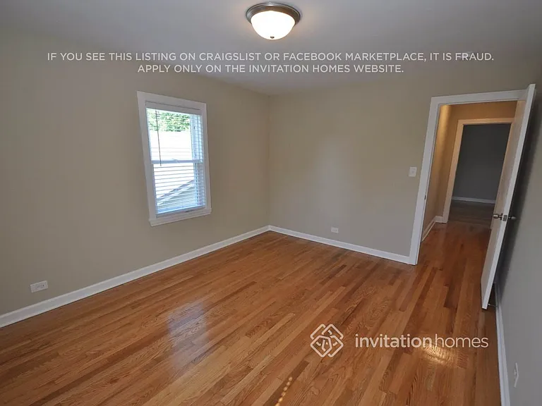 9852 Schiller Blvd — Photo 7