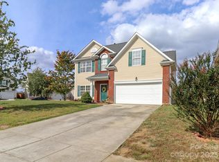 16342 Hayfield Rd, Charlotte, NC 28213
