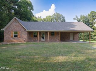 157 W Petros Rd, Pearl, MS 39208