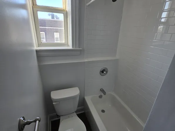 228 Hancock Avenue image 8 of 16