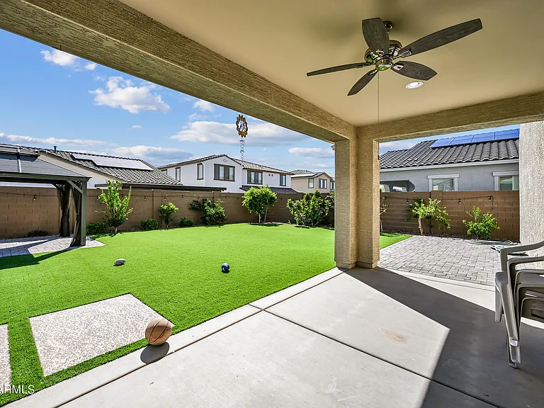 14049 W Desert Hollow Dr — Photo 41