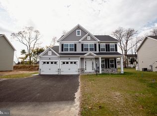 1819 Edgewood Dr, Shippensburg, PA 17257
