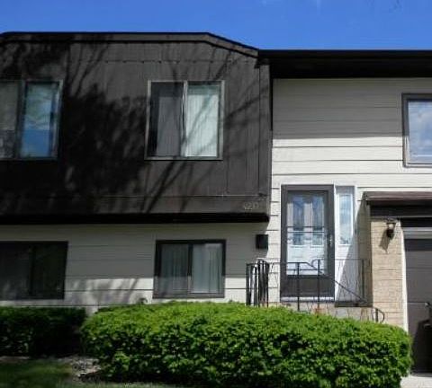 3rd image of 4217 Continental Dr