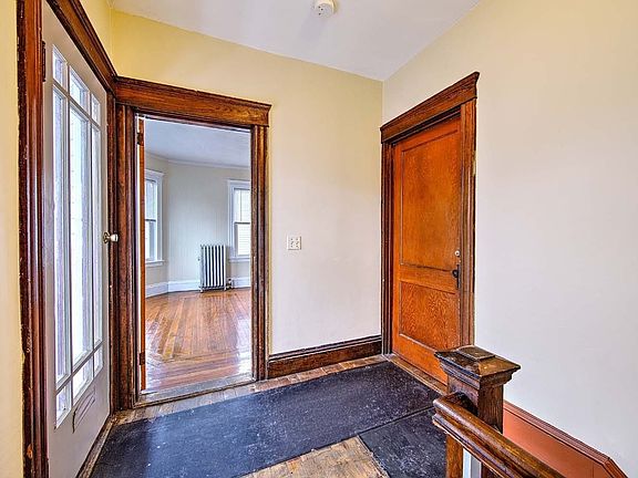 4th image of 80 Ontario St Floor 3