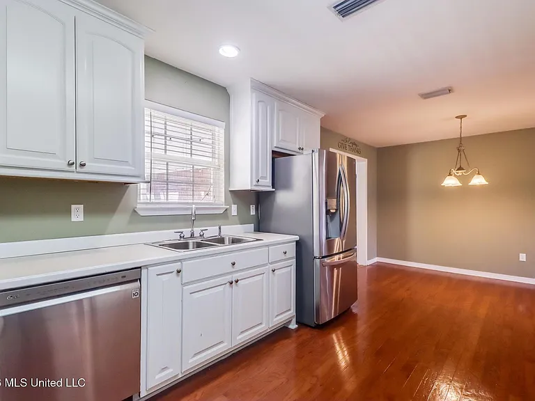 17259 Moran Rd — Photo 7