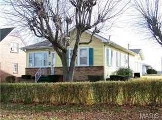 1198 Ridgeway St, Ste Genevieve, MO 63670