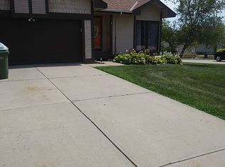 10013 S 11th St, Bellevue, NE 68123