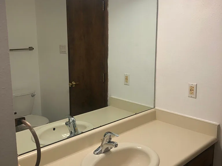 full bath downstairs
