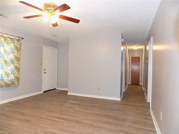 4th image of 7204 Marshall Ave
