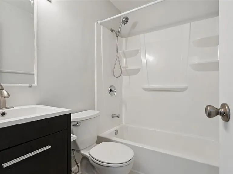108 Tazewell Rd — Photo 12