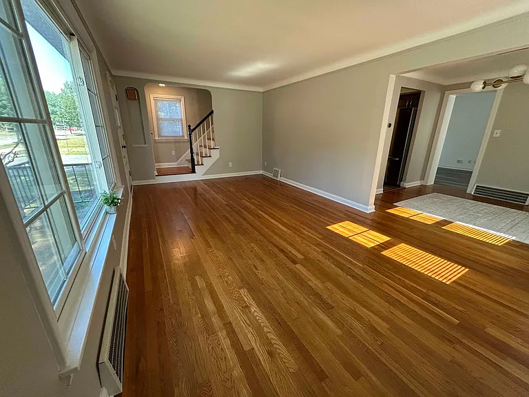 4854 Edsal Dr — Photo 47