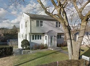 186 Cortlandt St, Croton On Hudson, NY 10520