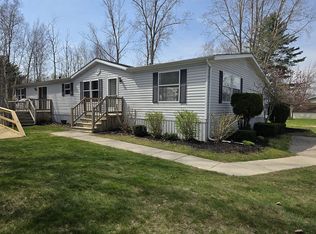 118 Orchard Trl, Fort Gratiot, MI 48059