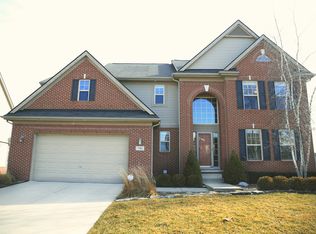740 Grandview Dr, Commerce Township, MI