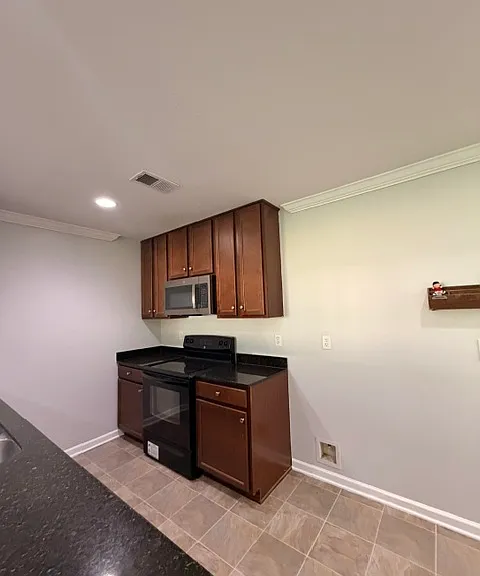 317 Blythe Creek Dr — Photo 11