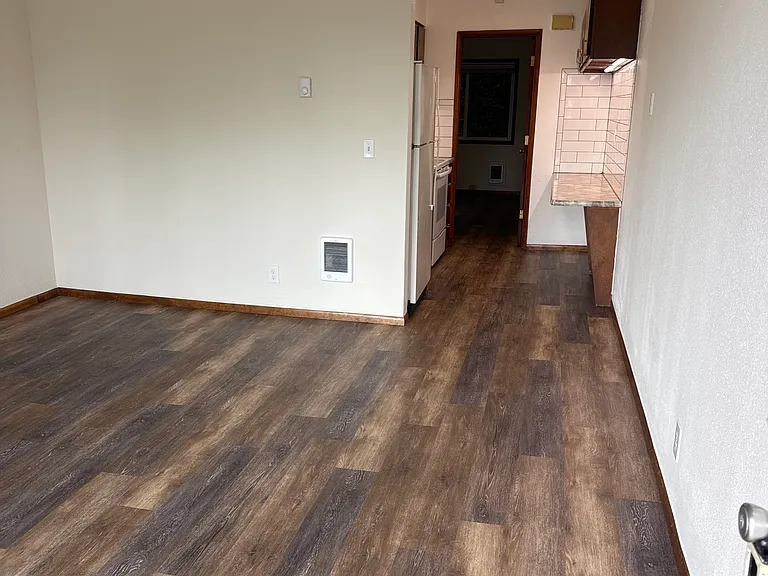 2816 E 5th St #9 — Photo 9