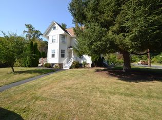 3 Chestnut St, Pearl River, NY 10965