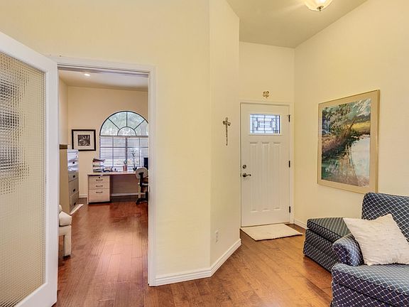 4th image of 26204 N 47th Pl