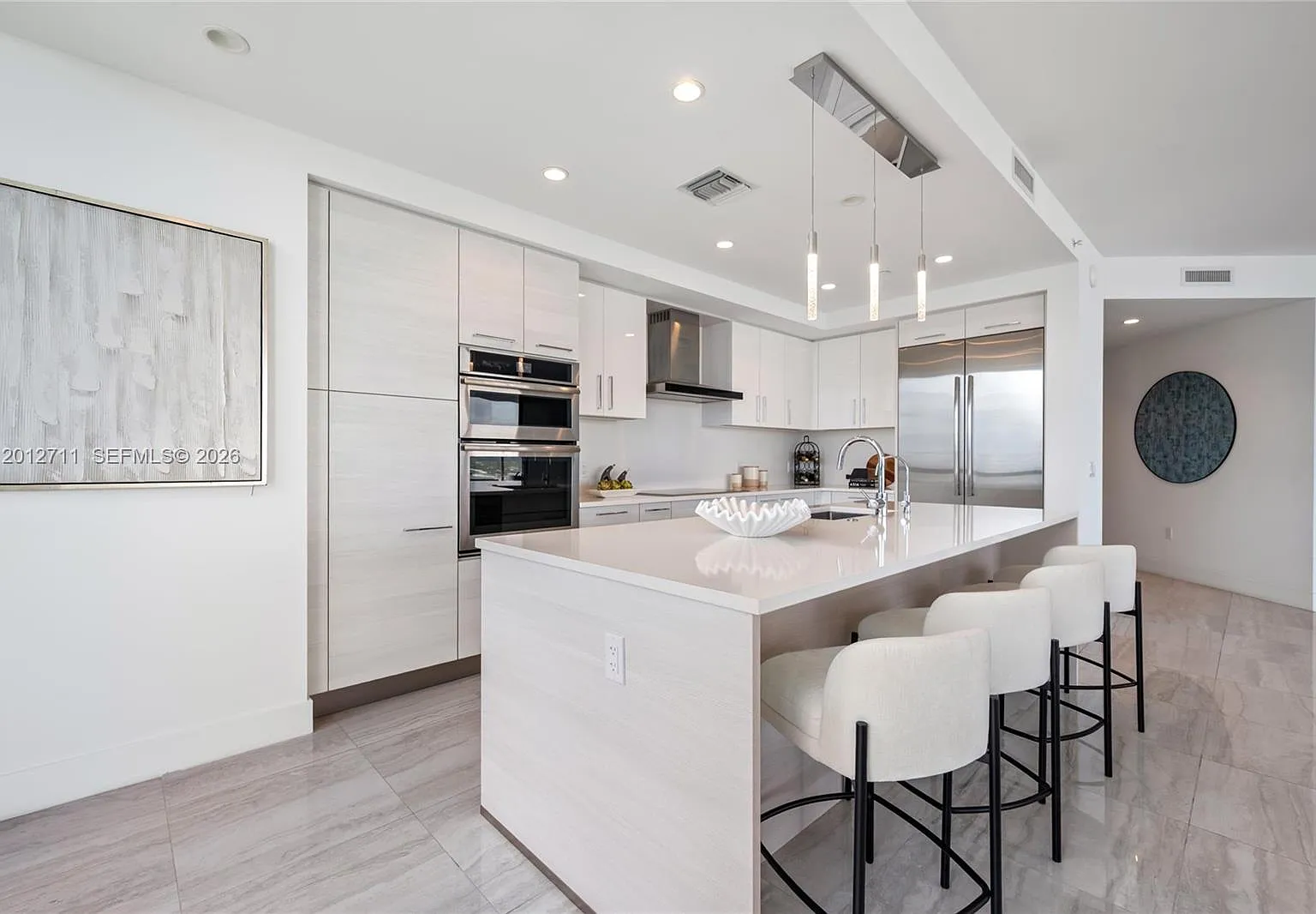 100 Las Olas Condo — Photo 4