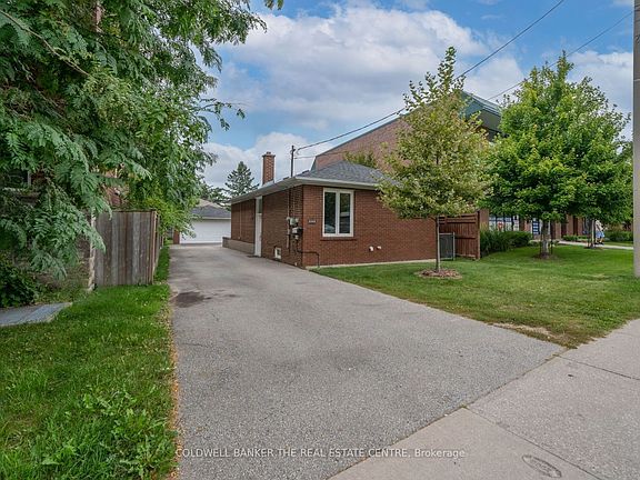 3rd image of 2966 Islington Ave