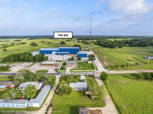 216 County Road 265, Snook, TX 77878