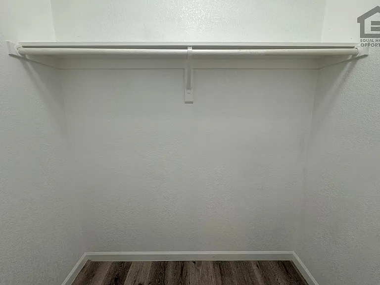 4933 E Willetta St — Photo 18
