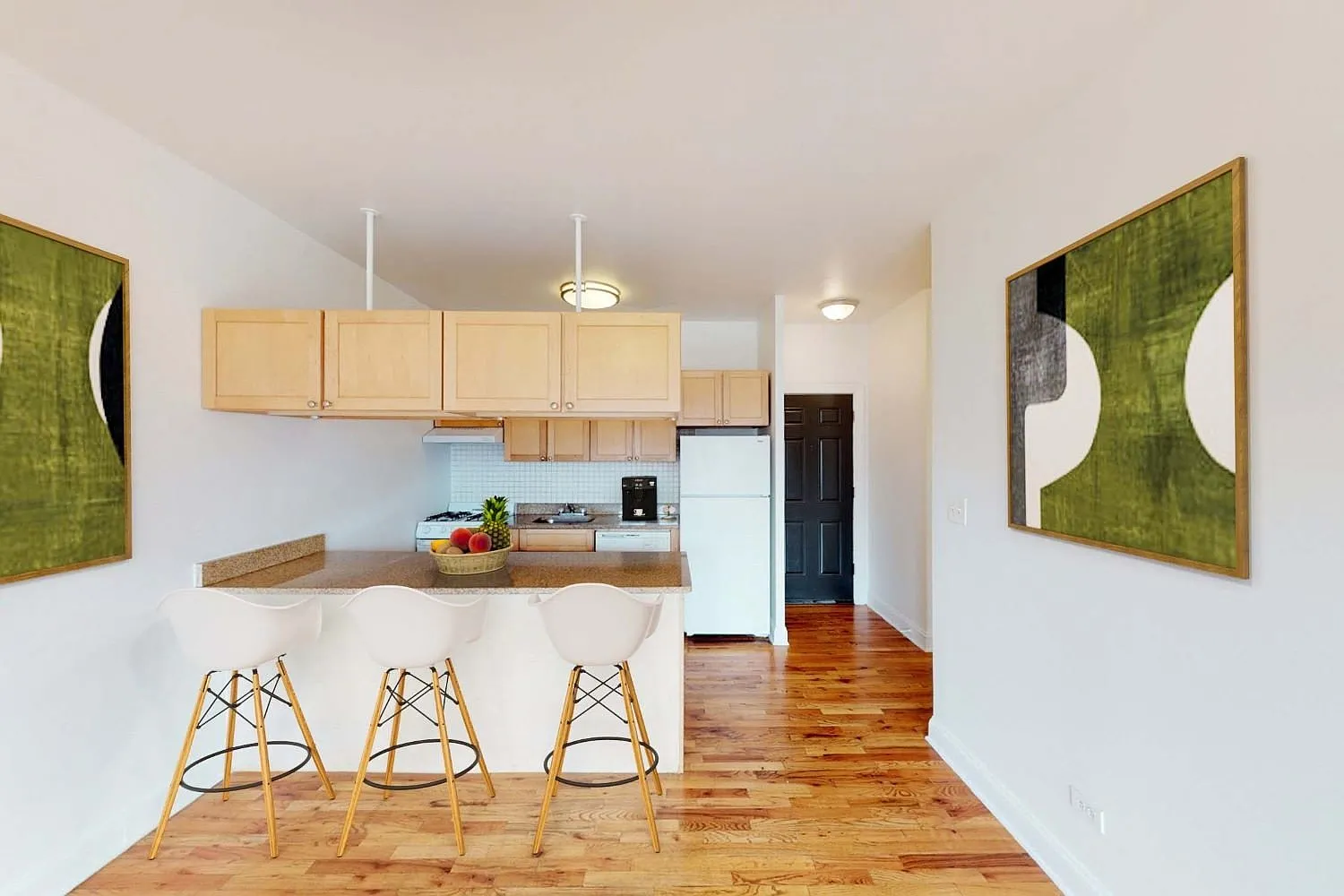 Maple Court — Photo 1