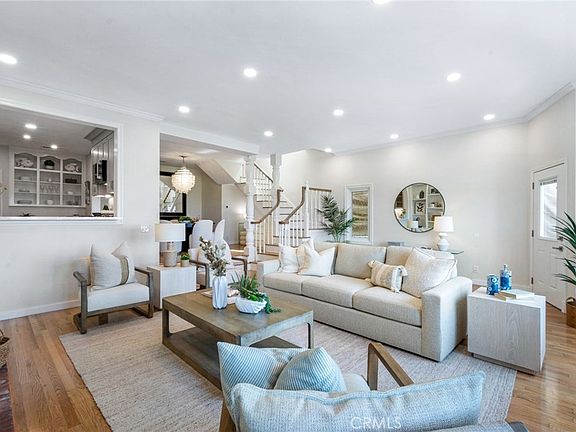5th image of 920 E Oceanfront