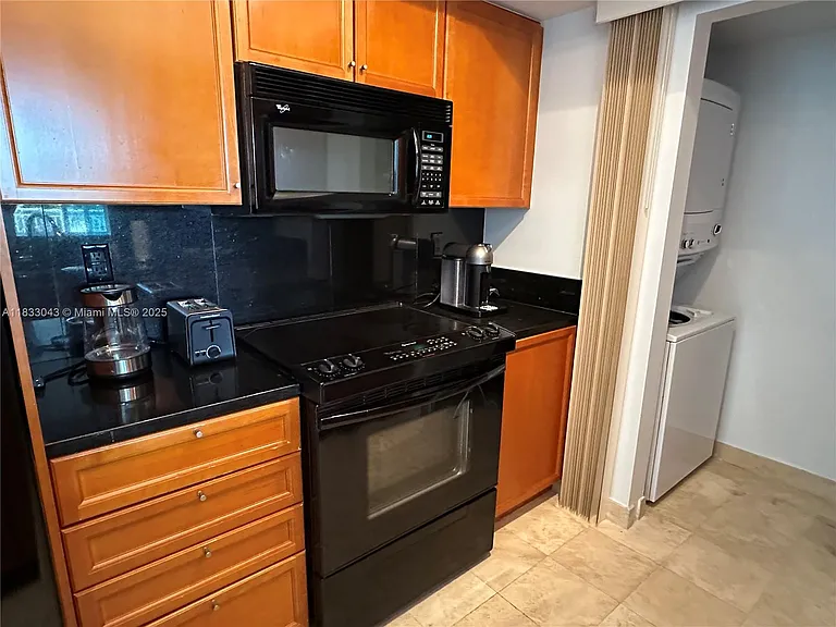 99 SE Mizner Blvd #313 — Photo 7