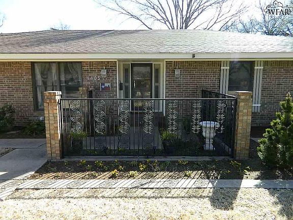 3rd image of 4405 Montego Dr