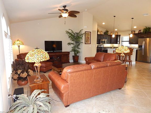 3rd image of 2129 SW 28th Ln