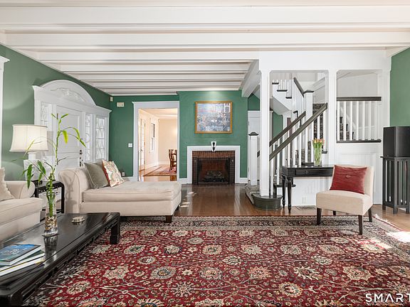 5th image of 720 Spring Street