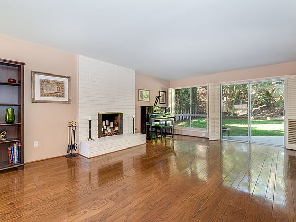 3rd image of 5921 Rod Ave