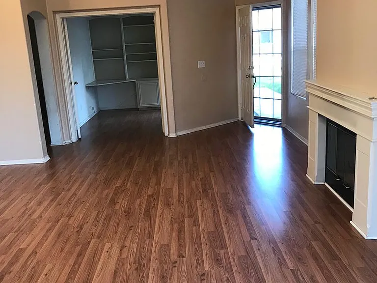 28886 Champions Dr — Photo 5