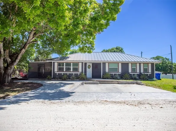 6095 7th St, Vero Beach, FL 32968