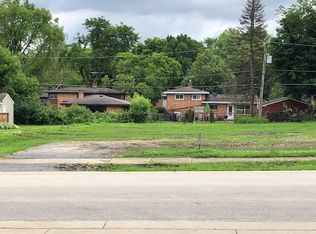 313 W Glade Rd, Palatine, IL 60067