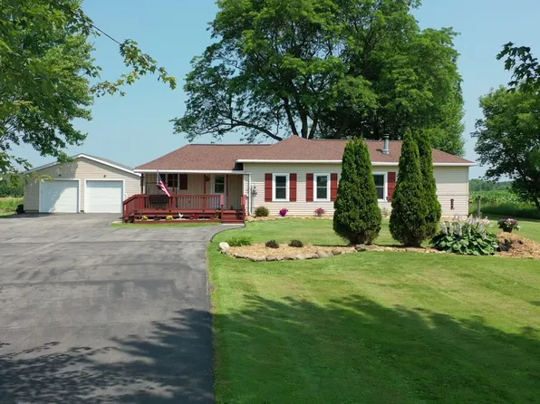 6196 County Road D, Abrams, WI 54101
