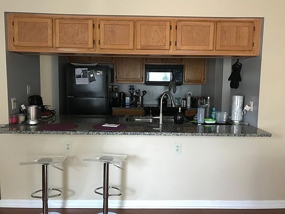 Kitchen, granite counter tops, electric stove, dishwasher, g