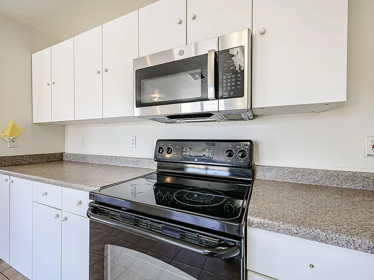 11816 W Rosewood Dr — Photo 12