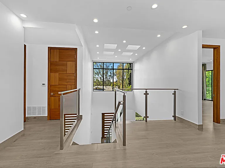 11200 Dona Lola Dr — Photo 17