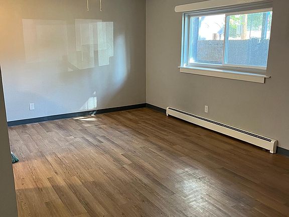 4th image of 3315 W Cedar Ave