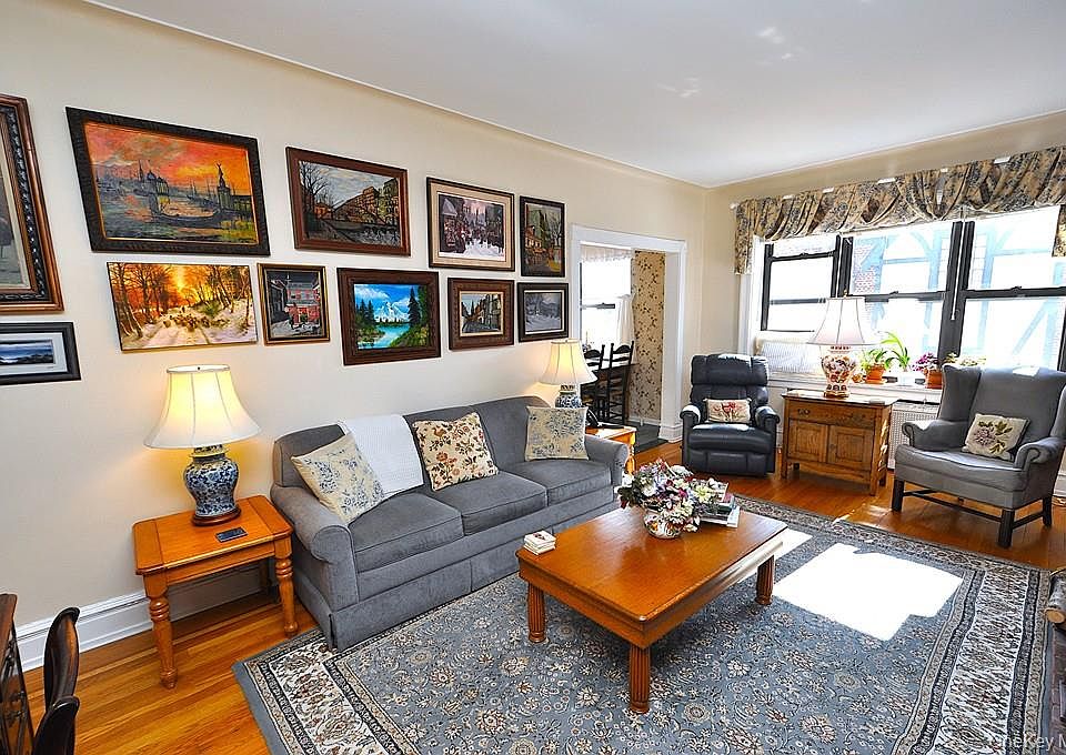 1st image of 143 Garth Road #4D