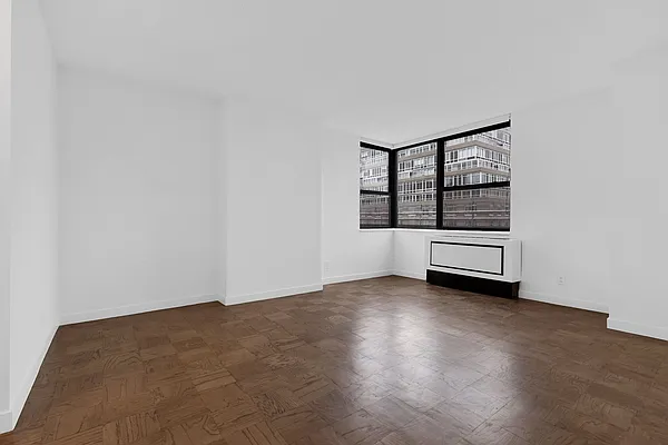 Rented by Cooper & Cooper Real Estate | media 16