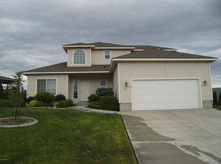 703 N 55th St, Yakima, WA