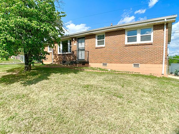 3rd image of 847 Glendale Dr