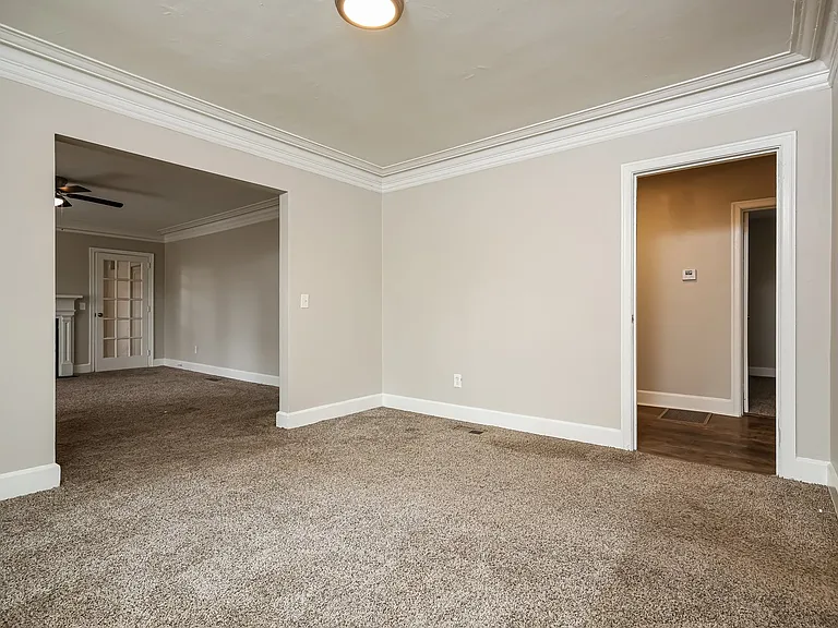566449_022_dining_room_13556972.jpg